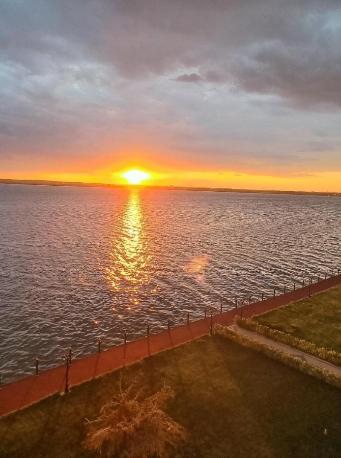 Deluxe Lake View مامايا المظهر الخارجي الصورة